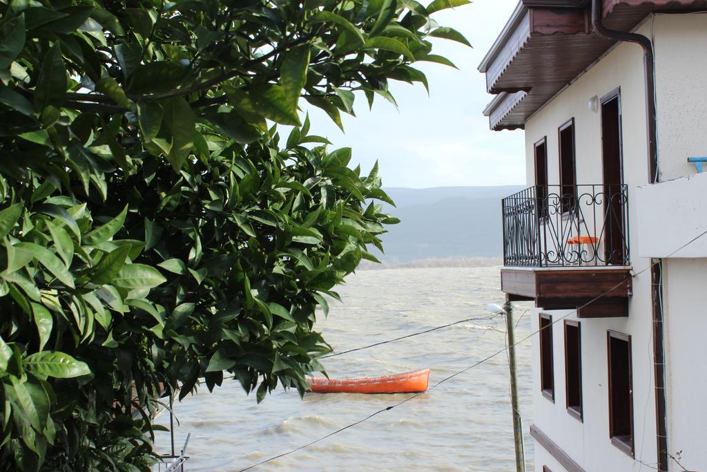 Faik Bey Konagi Bed and Breakfast Golyazi Exteriör bild