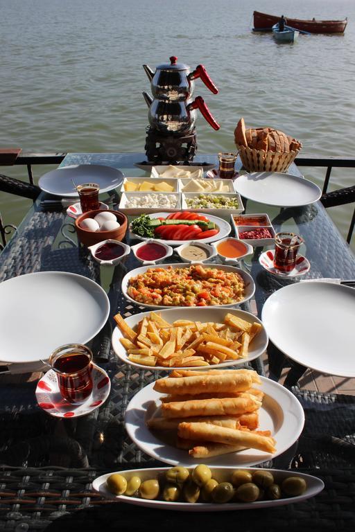 Faik Bey Konagi Bed and Breakfast Golyazi Exteriör bild