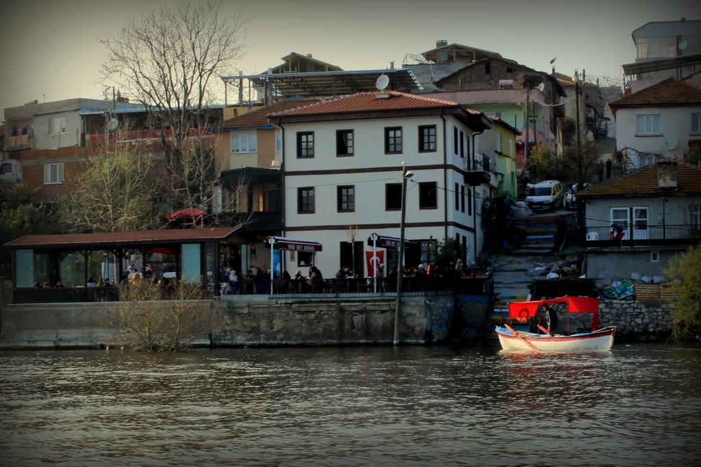 Faik Bey Konagi Bed and Breakfast Golyazi Exteriör bild